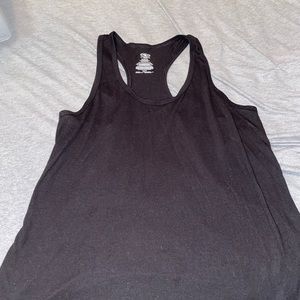 black workout tee